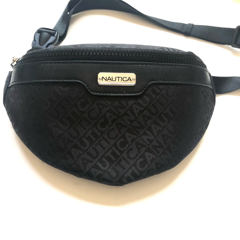 Nautica Waist Belt/Fanny Pack in Signature Logo Fabric Design. Perfect Size. New - Picture 3 of 8